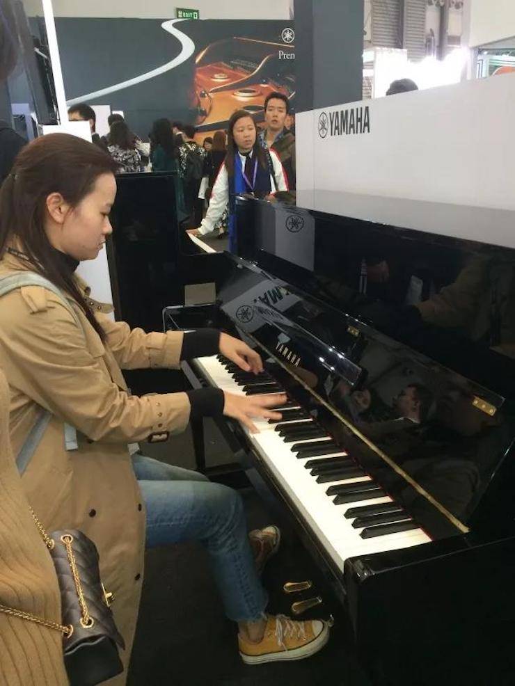 聚焦乐展|2017中国（上海）国际乐器展览会圆满落幕，佰利乐钢琴大放异彩