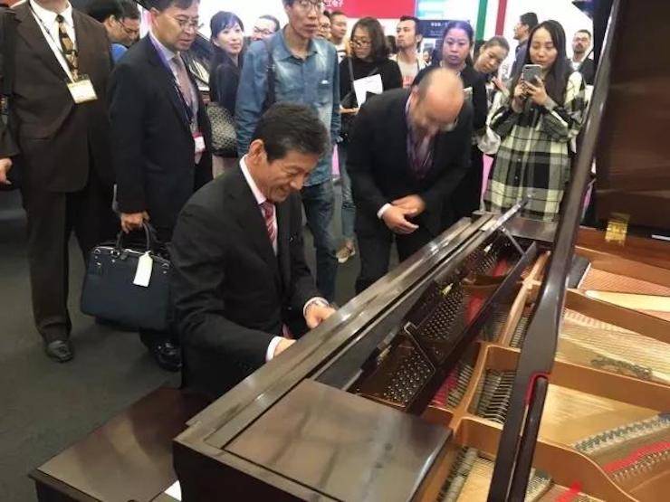 聚焦乐展|2017中国（上海）国际乐器展览会圆满落幕，佰利乐钢琴大放异彩