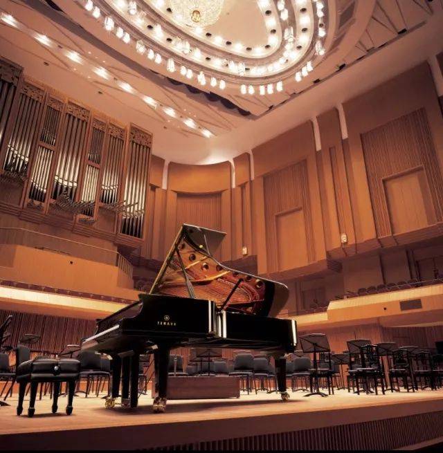 【报道】誉声乐器60周年—佰利乐艺术家鲍释贤洛阳钢琴独奏音乐会及大师班圆满落幕