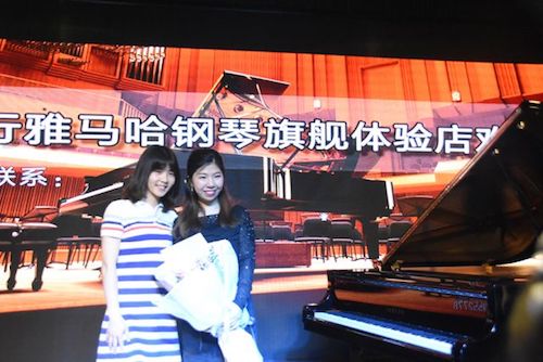 佰利乐未来艺术家孙麒麟河南巡讲-郑州站圆满落幕