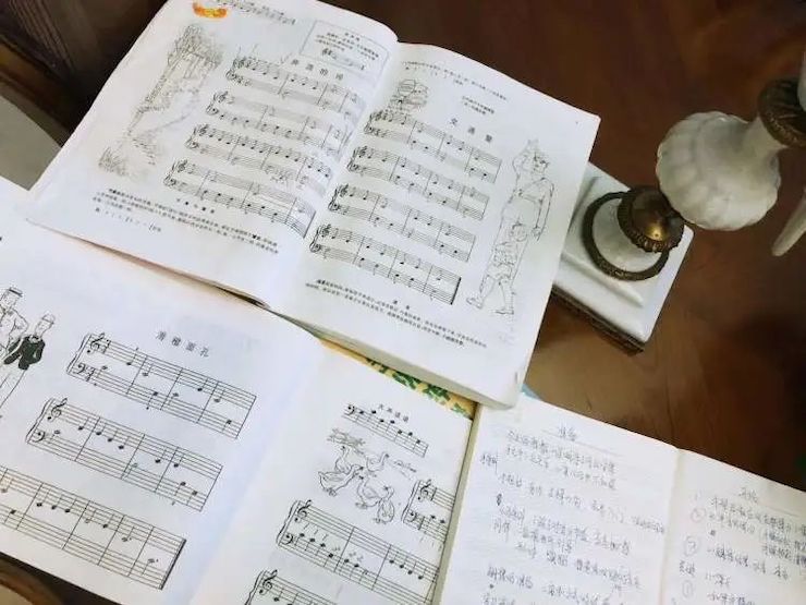 宋思衡的“宅抗疫” | 挑战主播、筹集口罩、闭关作曲，这位取消了20场演出的钢琴家原来这么忙！