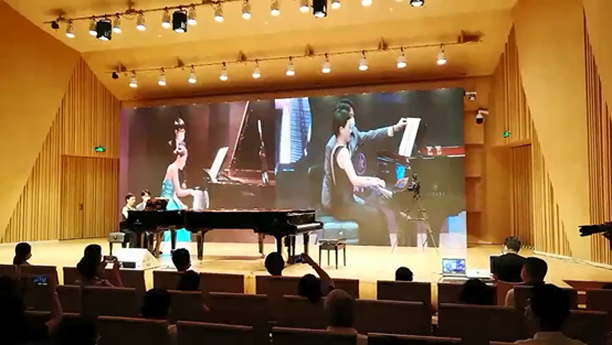 活动报道 | “科技助力，跨越时空”，小鹿纯子携手刘明康共享中日音乐盛宴