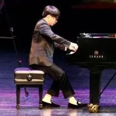 万圣节狂欢临近！佰利乐艺术家宋思衡在津奏响“交响情人梦”