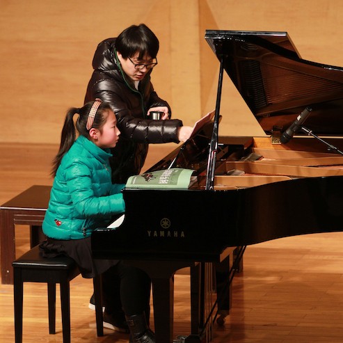 【精彩演奏视频】佰利乐艺术家宋思衡连云港市首场多媒体音乐会成功举办