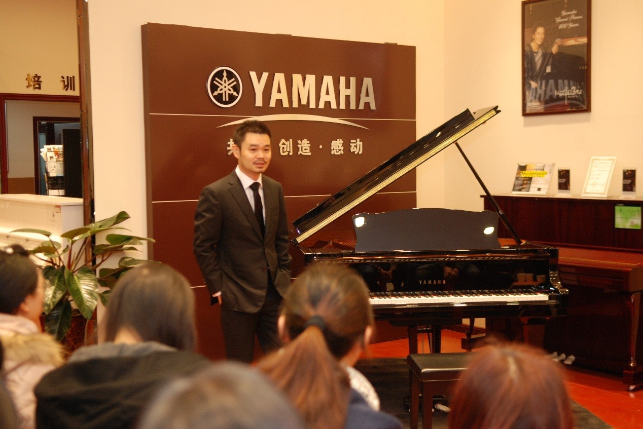 佰利乐艺术家孙鹏杰教授郑州独奏音乐会暨大师班活动报道